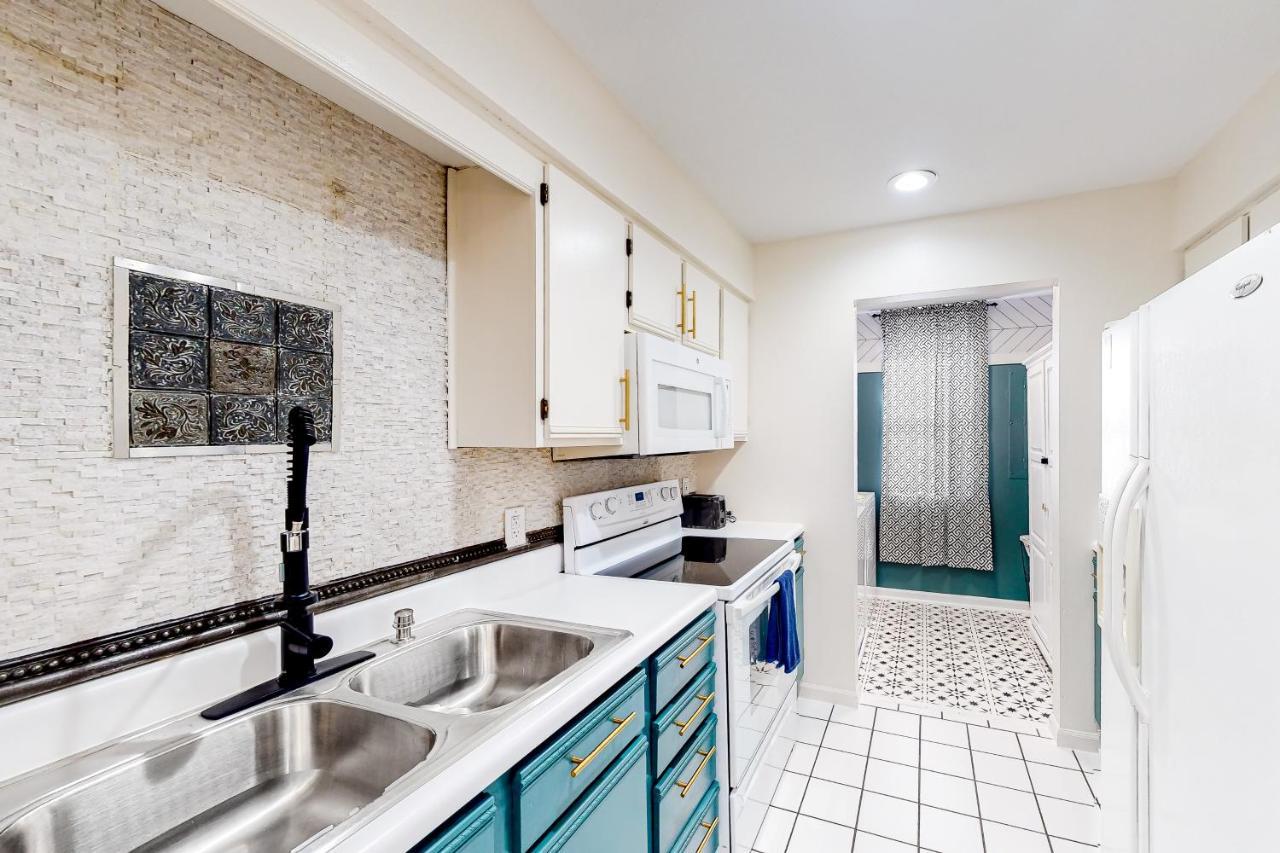 Harr Haven & Pointe Solitude At Pointe Condos Бренсън Екстериор снимка