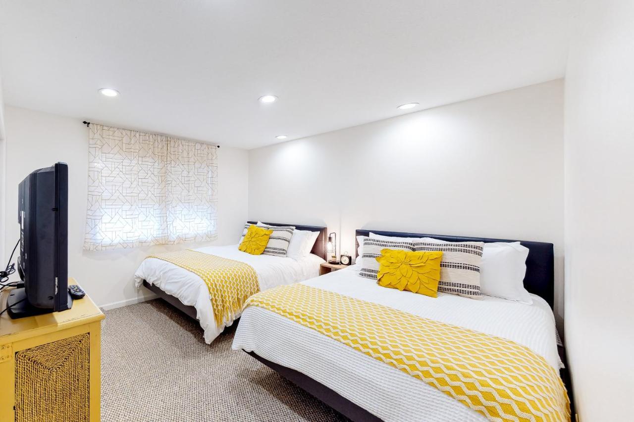 Harr Haven & Pointe Solitude At Pointe Condos Бренсън Екстериор снимка
